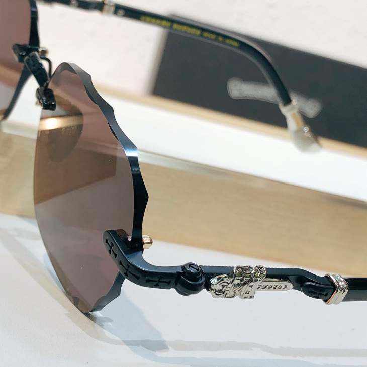 Picture of Chrome Hearts Sunglasses _SKUfw80915444fw